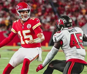 NFL Semana 4 2022: Mahomes brilla ante Brady; juego en Londres termina en &acute;pol&eacute;mica&acute;