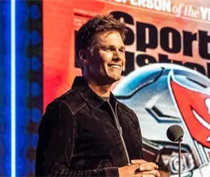 "Estar&iacute;a vendiendo seguros", dice Tom Brady si se hubiera inclinado por el beisbol