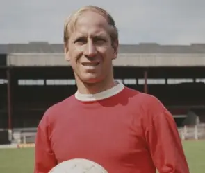 Bobby Charlton, leyenda de la Selecci&oacute;n de Inglaterra y Manchester United fallece, &iquest;de qu&eacute;?