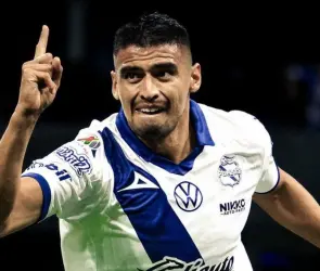 &iquest;A Cruz Azul? El precio que le pondr&iacute;an a Memo Mart&iacute;nez para que salga del Puebla