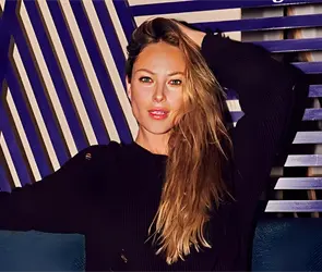 Vanessa Huppenkothen estalla con seguidor que le record&oacute; su paso por Televisa