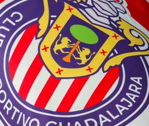 Chivas anuncia a su nuevo t&eacute;cnico para 2025