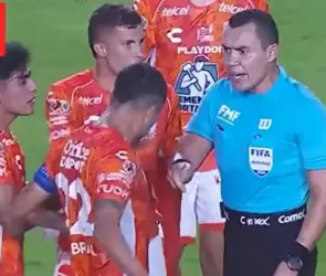 Gato Ortiz: La sanci&oacute;n que recibir&iacute;a por empujar a Gustavo Cabral, futbolista del Pachuca