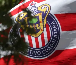 DT de Chivas rompe silencio tras separaci&oacute;n de 2 jugadores estrella por indisciplina