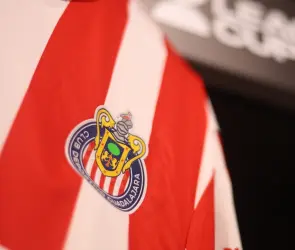 Chivas: Exhiben divisi&oacute;n dentro del plantel tras derrota en Cl&aacute;sico Nacional