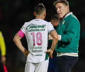 Eduardo Berizzo confirmar&iacute;a el retiro de Andr&eacute;s Guardado