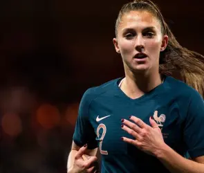 Ella es Eve Perisset, la jugadora francesa de Tigres Femenil