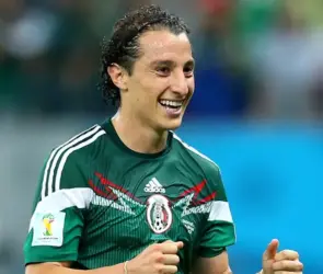 Andr&eacute;s Guardado exhibe a los mexicanos por falta de profesionalismo