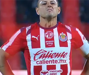 Los mejores memes que dej&oacute; Chicharito en su etapa rojiblanca