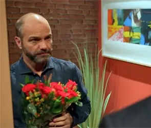 Con flores y todo: Luis Garc&iacute;a se le declara a Martinoli