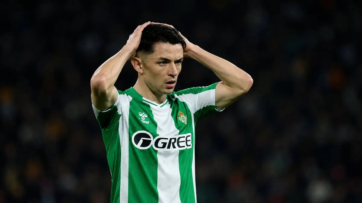  Álvaro Fidalgo no se ha ganado un lugar en el 11 del Betis 