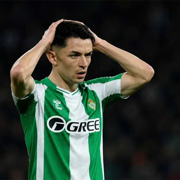 La mala noticia para Álvaro Fidalgo de parte de su DT en el Real Betis La mala noticia para Álvaro Fidalgo de parte de su DT en el Real Betis
