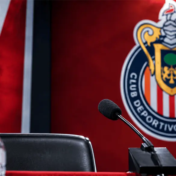 ¡Polémica en Chivas! DT explotó contra reportera y terminó disculpándose ¡Polémica en Chivas! DT explotó contra reportera y terminó disculpándose