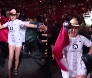 VIDEO| &iquest;Payaso de Rodeo en UFC? As&iacute; entr&oacute; Regina Tar&iacute;n