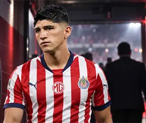Por fin lo revela, Alan Pulido aclara a quien lanz&oacute; indirectas en Chivas