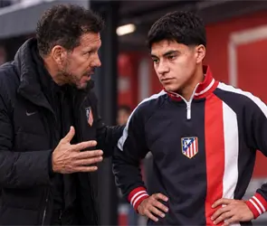 &iquest;Mala decisi&oacute;n? Simeone sentencia futuro de Obed Vargas en el Atl&eacute;tico