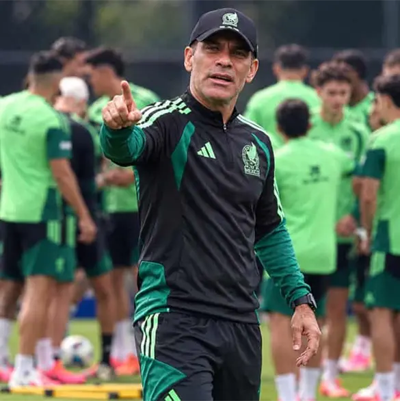 ¡A la primera se va! El jugador que Rafa Márquez sentenció en el Tri ¡A la primera se va! El jugador que Rafa Márquez sentenció en el Tri