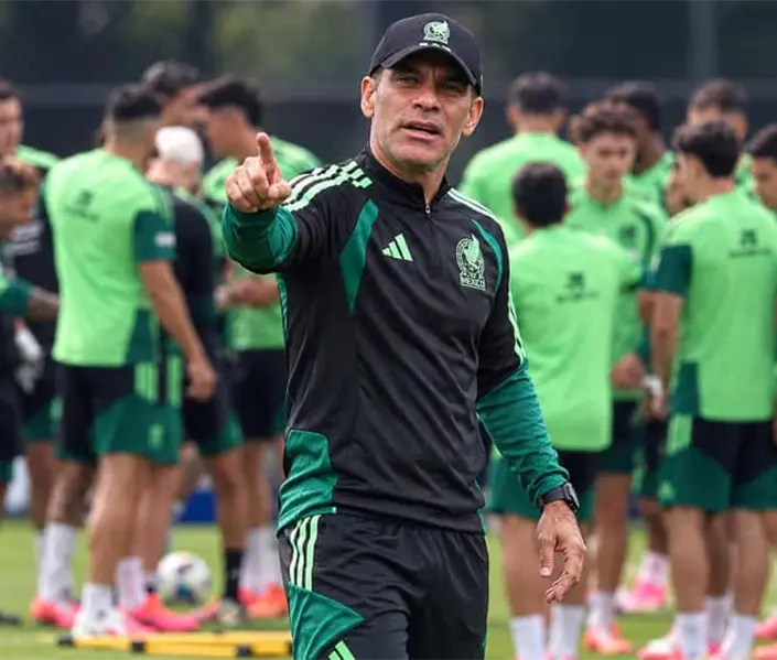 ¡A la primera se va! El jugador que Rafa Márquez sentenció en el Tri ¡A la primera se va! El jugador que Rafa Márquez sentenció en el Tri