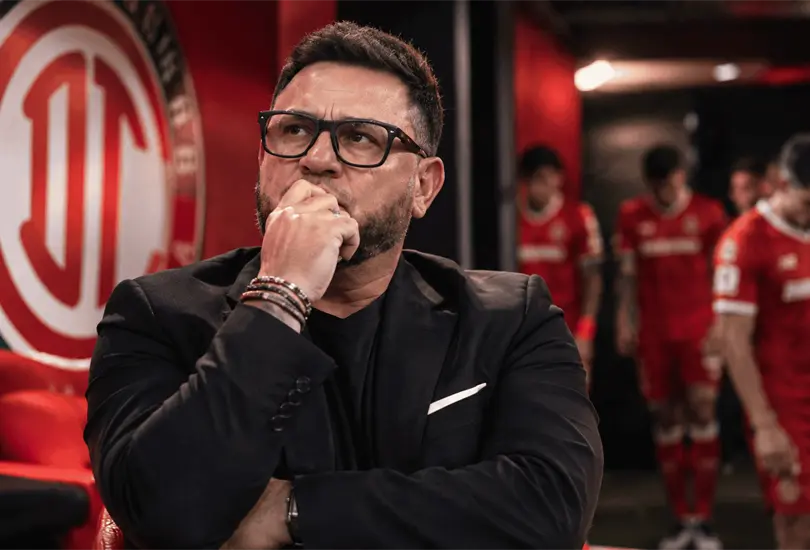 Turco deja su continuidad en el alambre