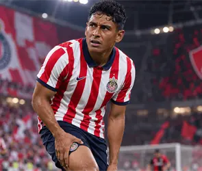 &iquest;Se pierde el cl&aacute;sico? Lo que se sabe de la lesi&oacute;n de Luis Romo