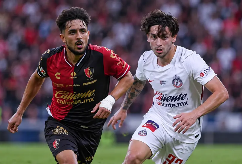 &iquest;Por qu&eacute; Chivas jugar&aacute; de blanco el Cl&aacute;sico Tapat&iacute;o? La pol&eacute;mica tiene antecedentes