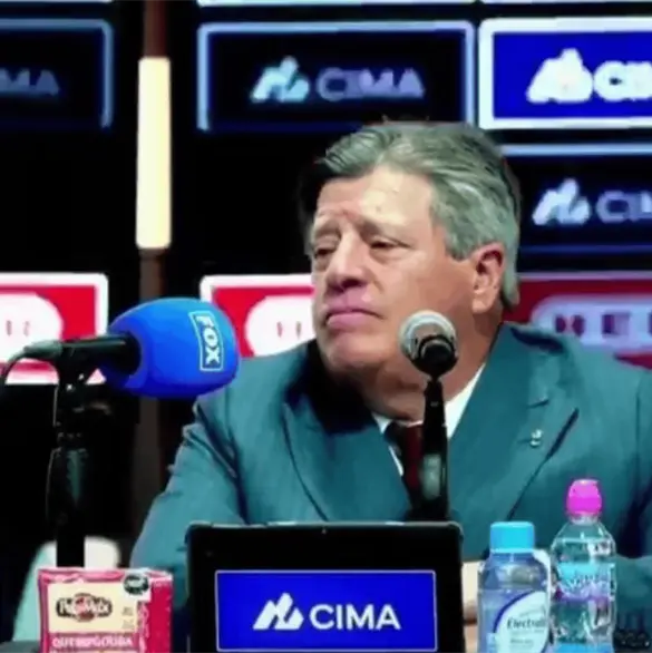 ¡Explota! Herrera encara a periodista y lo cuestiona: "¿Eres entrenador?" ¡Explota! Herrera encara a periodista y lo cuestiona: "¿Eres entrenador?"