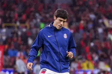 &iexcl;Preocupaci&oacute;n en Chivas! Campillo sale y enciende las alarmas