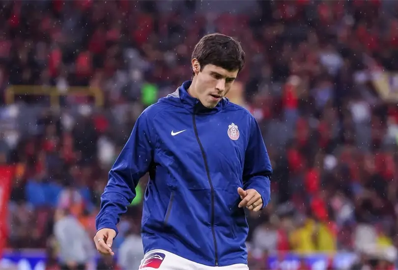 Diego Campillo encendió las alarmas de Chivas tras no volver para el segundo tiempo ante Atlas. Diego Campillo encendió las alarmas de Chivas tras no volver para el segundo tiempo ante Atlas.