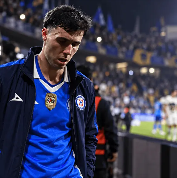 ¿Es grave? La razón por la que no jugó Paradela vs Pumas ¿Es grave? La razón por la que no jugó Paradela vs Pumas