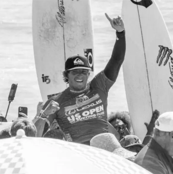 Lo que se sabe de la suspensión de Alan Cleland, surfista en París 2024 Lo que se sabe de la suspensión de Alan Cleland, surfista en París 2024