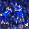 Jugador de Cruz Azul se zafa el hombro durante festejo ante Juárez Jugador de Cruz Azul se zafa el hombro durante festejo ante Juárez