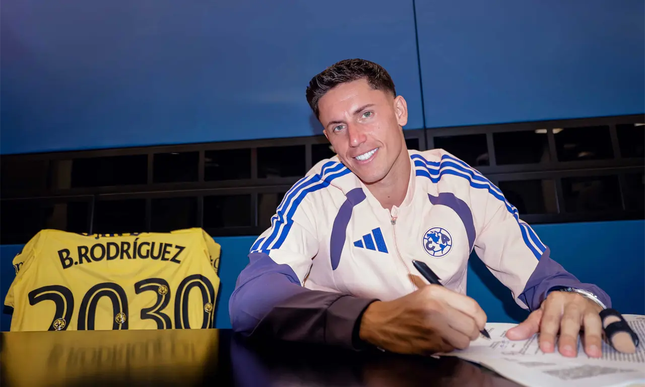 Brian Rodríguez renovó su contrato con el América hasta 2030, luego de un mercado de fichajes en el que estuvo cerca de salir de Coapa. 