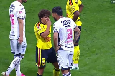 &iquest;Ayudaron a Am&eacute;rica? La toma que exhibi&oacute; al Cantante Guerrero